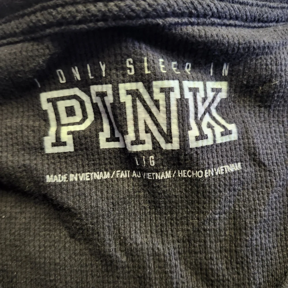 Victoria's Secret Black Long-Sleeve Henley with Cream Dog Logo - Picture 3 of 4
